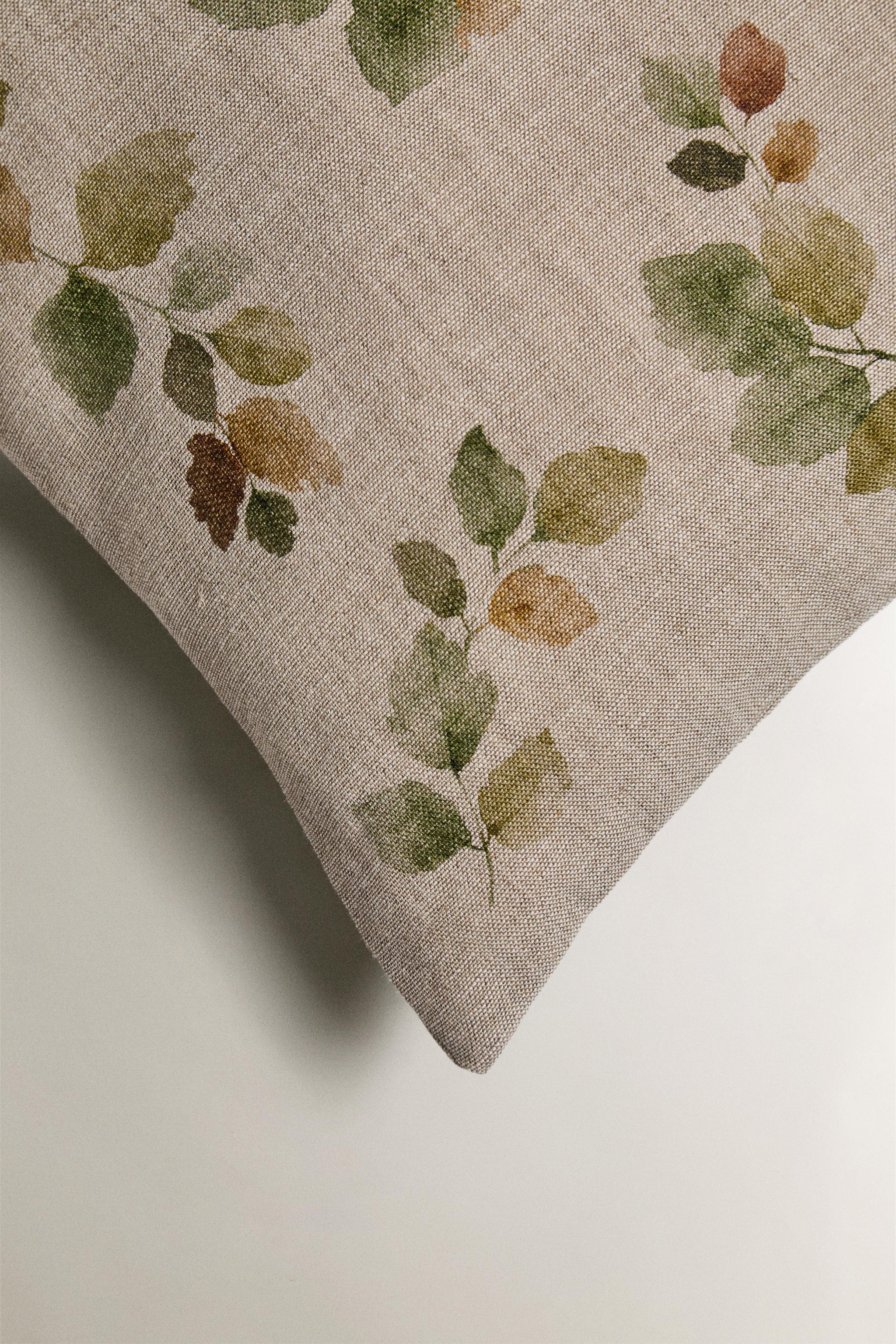 LEAF PRINT THROW PILLOW COVER
